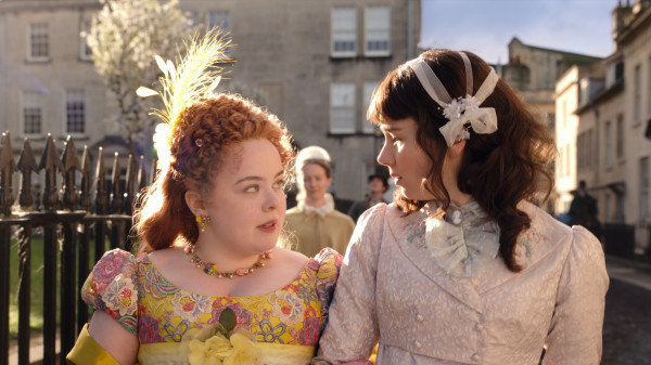 Bocoran Sosok Lady Whistledown 'Bridgerton' Ternyata Sudah Diberikan Sejak Episode 1
