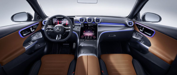 Lihat Tampang Garang Predator Face Mercedes-Benz C-Class Terbaru