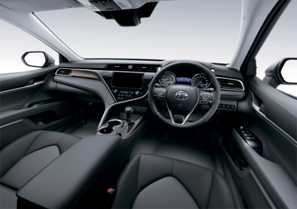 Sekelas Toyota Camry, Ini Sedan Mewah Daihatsu Altis dengan Toyota Safety Sense