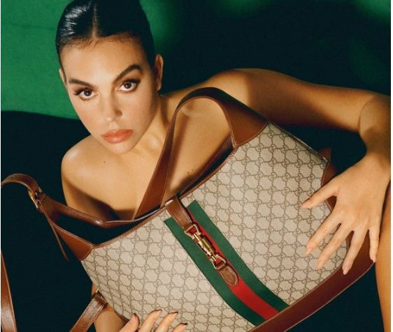 10 WAGs Cantik Terkaya: Georgina, Victoria, Siapa Tajir Melintir?