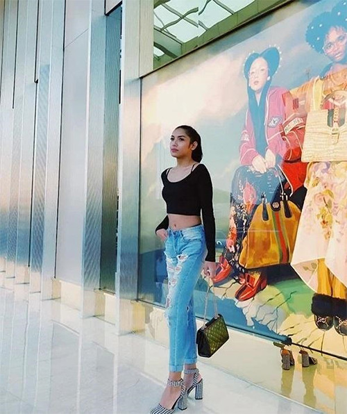 Mengintip Koleksi Tas Mewah Millen Cyrus, Salah Satunya Berharga di Atas Rp400 Juta