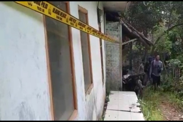 Tanah Bergerak Akibat Guyuran Hujan Lebat, Ratusan Rumah di Tasikmalaya Rusak