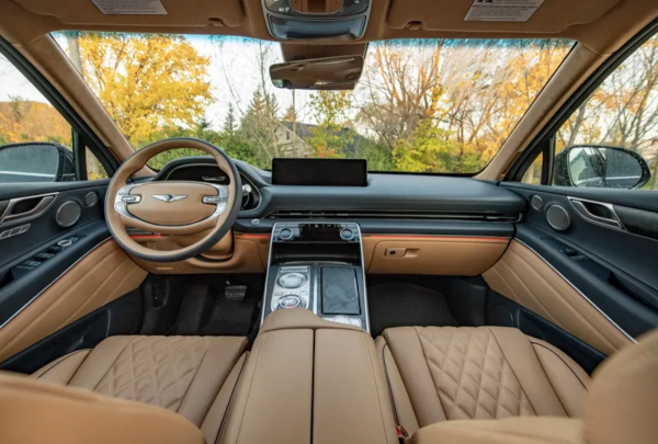 Mewahnya Genesis GV80, SUV Tiger Woods Saat Kecelakaan