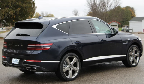 Mewahnya Genesis GV80, SUV Tiger Woods Saat Kecelakaan