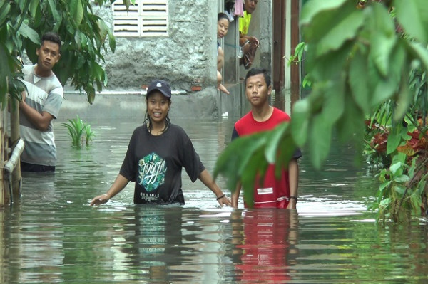 Miris, Tak Ada Salep untuk Gatal, Korban Banjir Demak Terpaksa Obati Kulit Pakai Solar