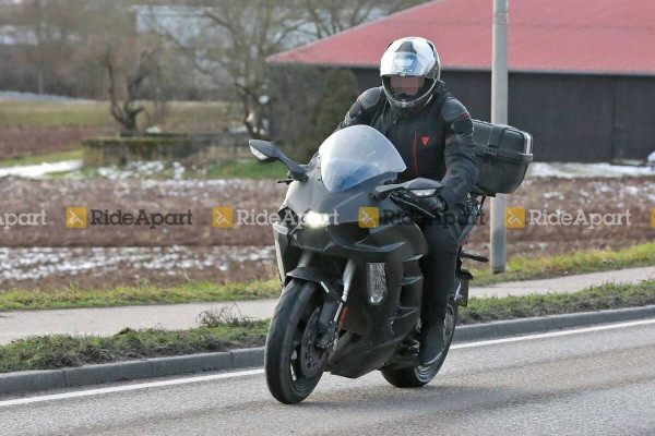 Kawasaki Ninja H2 SX Akan Miliki Fitur Radar Cruise Control