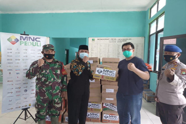 MNC Peduli Salurkan Bantuan untuk Warga Desa Pantai Harapan Jaya dan Pantai Bakti Bekasi