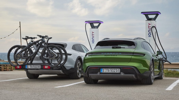 Porsche Masih Berhitung Proyek Porsche Taycan dengan Dua Pintu dan Atap Terbuka