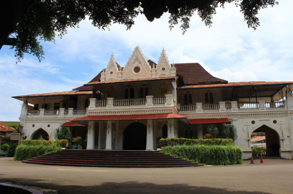 Sejarah RSCM dan RS PGI Cikini, Rumah Sakit Tertua di Jakarta
