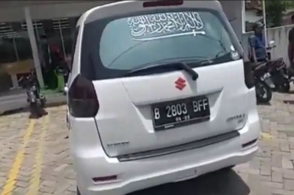 Kesal Ibu Selingkuh saat Ayah Sakit, Pemuda di Bangkalan Madura Bunuh Selingkuhan Ibunya