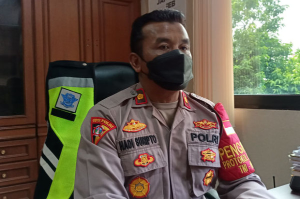 5 Kios di Samping Polsek Tanjung Priok Hangus Terbakar