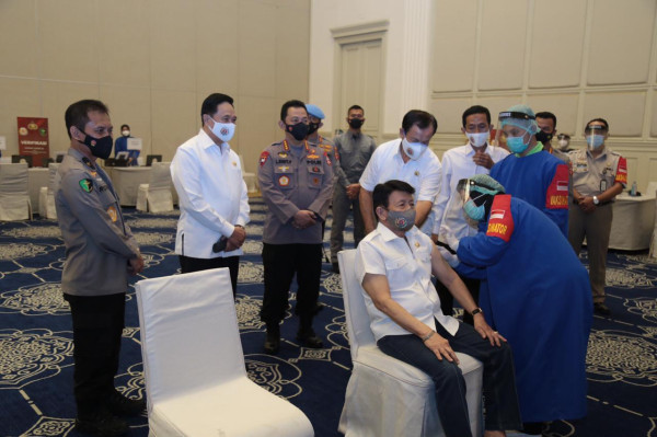 Ribuan Purnawirawan Polri Jalani Vaksinasi Covid-19