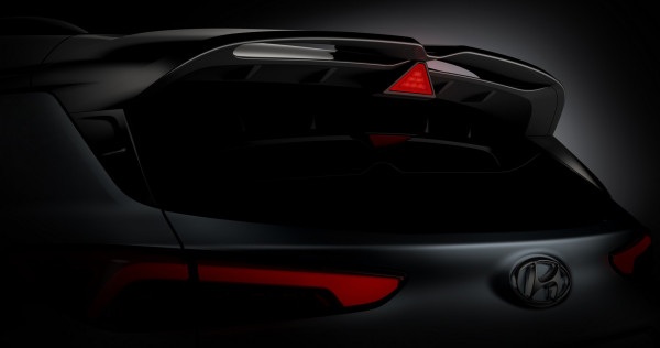 Hyundai Rilis Foto Resmi Hyundai Kona dengan Tenaga Paling Buas