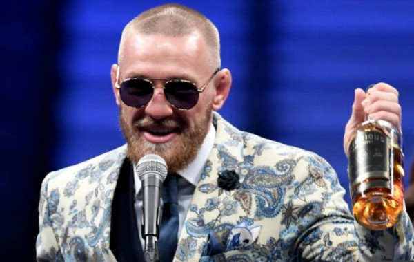 Conor McGregor Nikmati Bisnis Wiski Yang Membuat Jadi Triliuner
