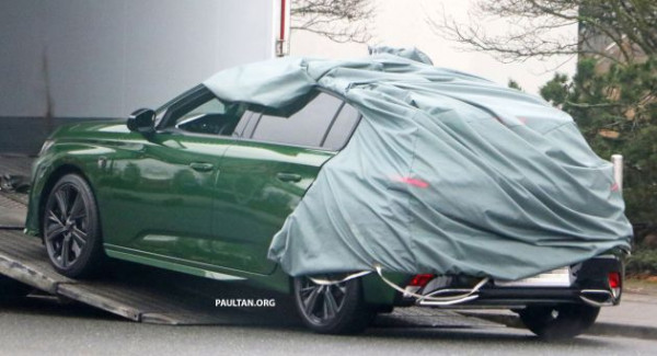Ini Dia Tampilan Logo Baru Peugeot di Peugoet 308 Anyar