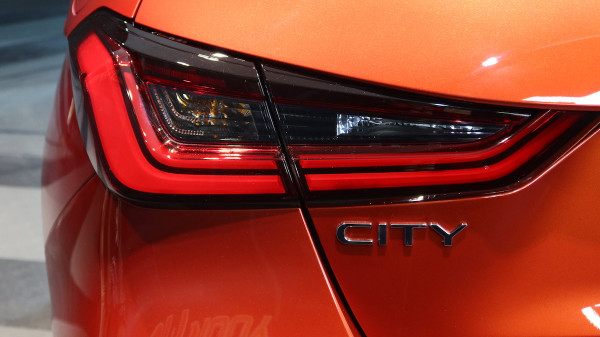 Alasan Gampang Sekali Jatuh Cinta Pada Eksterior Honda City Hatchback RS