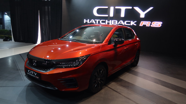 Alasan Gampang Sekali Jatuh Cinta Pada Eksterior Honda City Hatchback RS