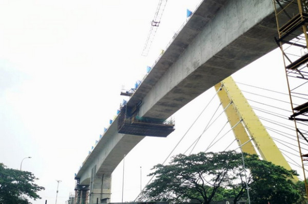 Kereta Cepat Jakarta-Bandung Selesaikan Struktur Tersulit di Bekasi