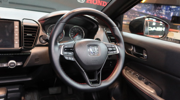 Terlalu Lega, Kabin Honda City Hatchback RS Bisa Diubah Jadi Kasur