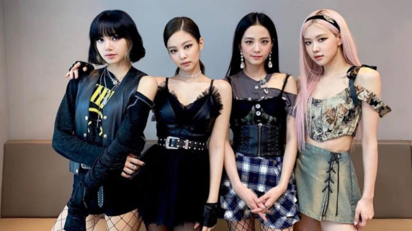 Rose BLACKPINK Rilis 'On The Ground', Ini Makna Lagu, Video, dan Tanggapan Member Lainnya