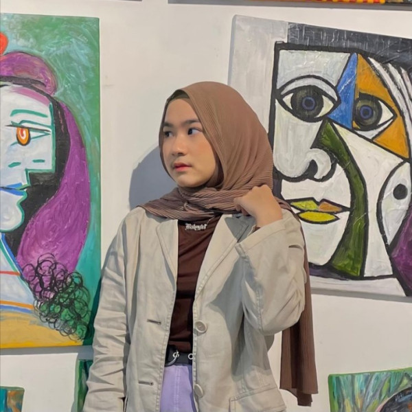 5 Tren Warna Gaya Pasmina Plisket untuk 2021