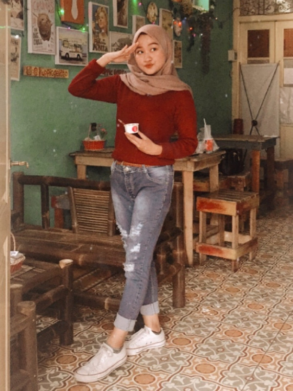 6 Ragam Outfit Hijab yang Bisa Kamu Coba