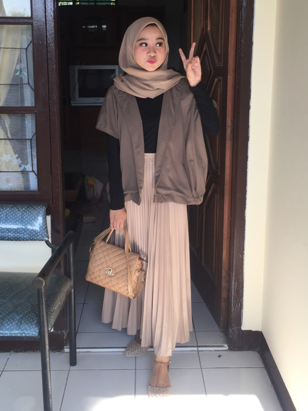 6 Ragam Outfit Hijab yang Bisa Kamu Coba