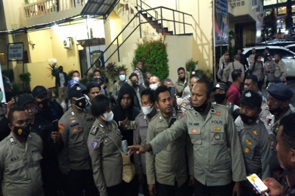 Tak Lulus Seleksi Sekolah Inspektur, Puluhan Anggota Polisi Lakukan Protes di Polda Papua