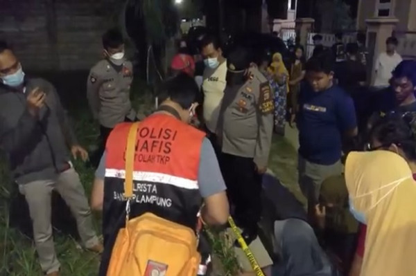 Ulah Dua Sejoli Ini Menggemparkan, Kubur Janin Bayi di Lahan Kosong