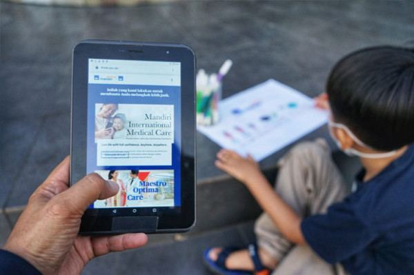 Asuransi Axa Mandiri Kini dalam Genggaman