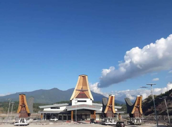 Presiden Jokowi Resmikan Proyek Infrastruktur dan Tinjau Vaksinasi di Sulsel
