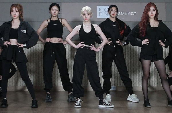 Hidup Serumah oleh Grup K-Pop, Lebih Banyak Untung atau Ruginya?