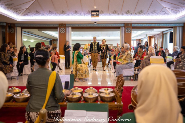 Indonesian Cultural Circle di Canberra Memikat Sosialita Australia