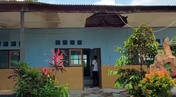 Memprihatinkan, 3 Ruang Kelas SD di Pasuruan Porakporanda
