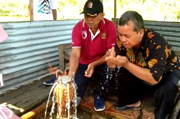 Penampakan Air dan Api Menyatu di Lereng Lawu, Warga: Isyarat Langsung dari Tuhan