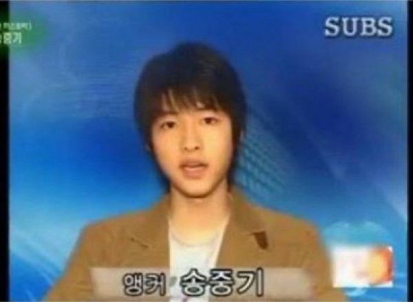 5 Foto dan Cerita Bintang Drama Korea Saat Kuliah, Pesona Song Joong-Ki di Belakang Podium Sulit Ditolak!