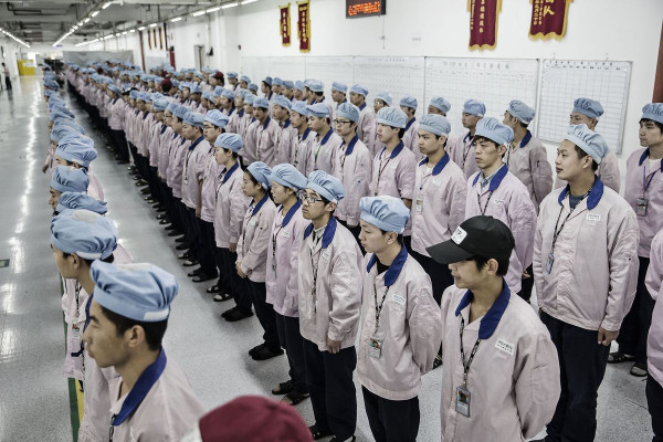 Spek iPhone Sering Bocor, Apple Suruh Foxconn Cek Latar Belakang Kriminal Karyawan Perakitan