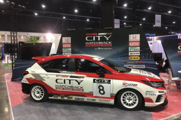 Honda City Hatchback Versi Balap Melenggang di Bangkok