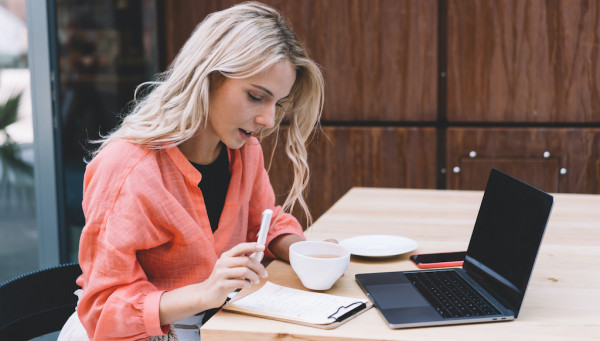 Ingin Banting Setir Jadi Influencer Full Time, Ini Tips yang Harus Dilakukan