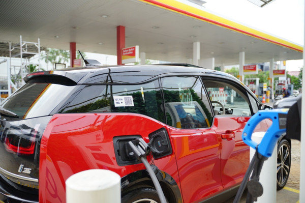 Begini Tampang Shell Recharge, Layanan Cas Kendaraan Listrik di SPBU Shell