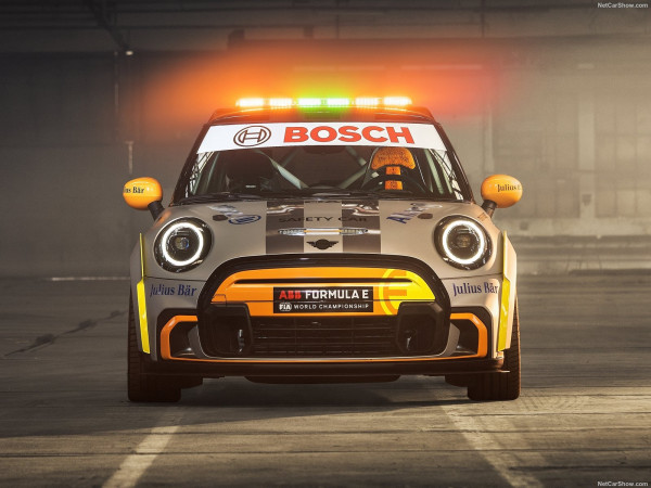 Gantikan BMW i8, MINI Electric Pacesetter Jadi Safety Car Formula E
