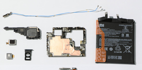 Mengejutkan, Ternyata Begini Isi Jeroan Xiaomi Mi 11!
