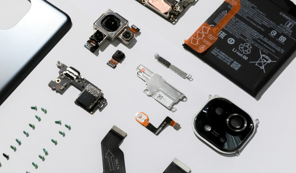Mengejutkan, Ternyata Begini Isi Jeroan Xiaomi Mi 11!
