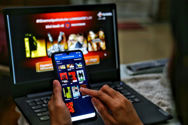 Tren Belanja Ramadan 2021: Konsumen Belanja lewat e-Wallet, Bayar Streaming, dan Pesan-Antar Makanan