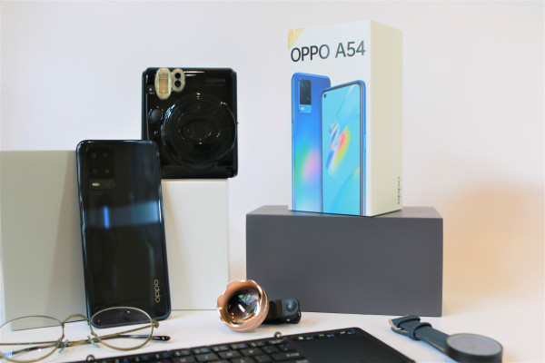 10 Keunggulan OPPO A54, Mulai Layar Punch-Hole Hingga Sertifikasi IPX4