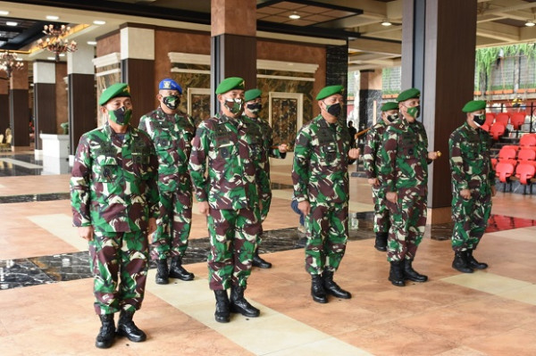 Kasad Pimpin Sertijab Tujuh Pejabat Utama TNI AD