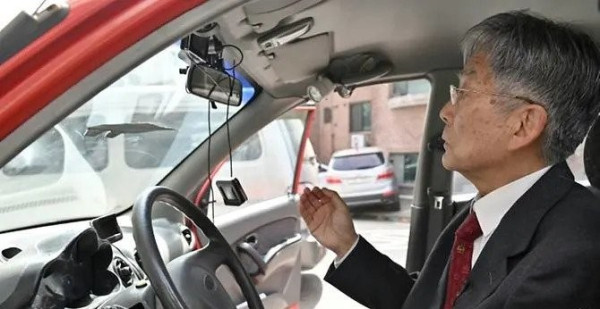 Profesor Asal Korea Selatan Tantang Tesla Uji Kemampuan Mobil Otonom
