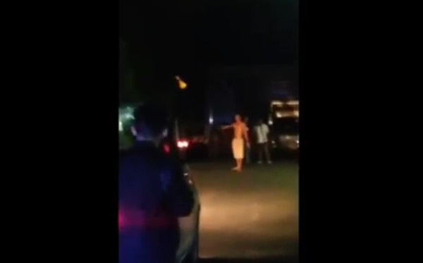 Polman Gempar, Pria Mengamuk Bawa Parang Tantang Pengguna Jalan