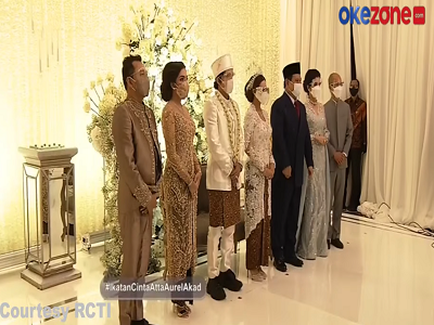 5 Momen Jokowi dan Prabowo Hadiri Pernikahan Atta Aurel