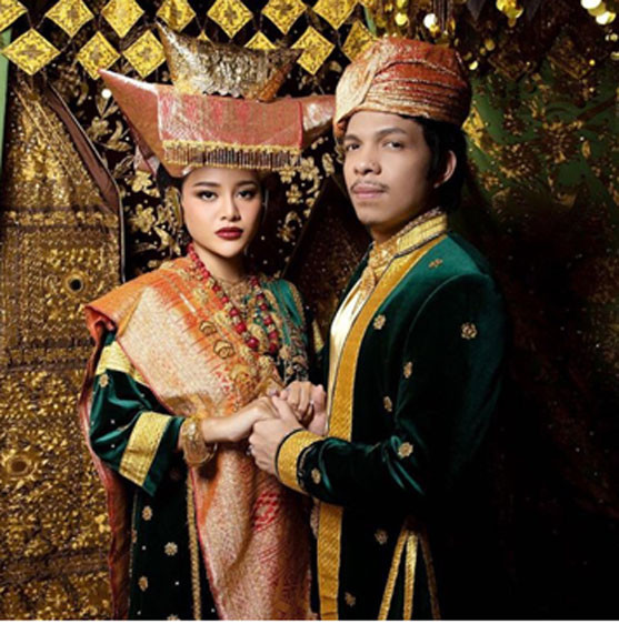 Intip Penampilan Atta Halilintar dan Aurel Hermansyah hingga Akad Nikah, Super Mewah!
